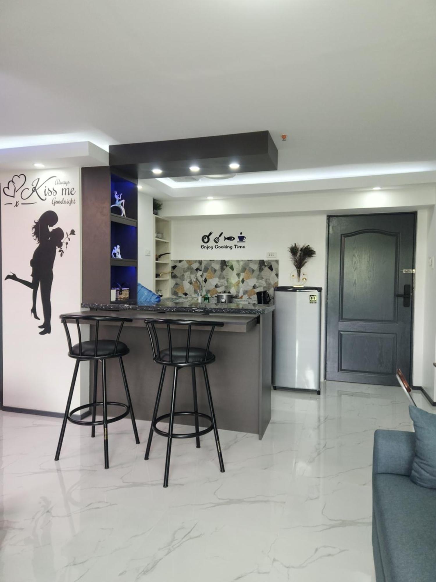 Condo Azur Suites B316 Near Airport, Netflix, Stylish, Cozy With Swimming Pool Lapu-Lapu City Exterior photo